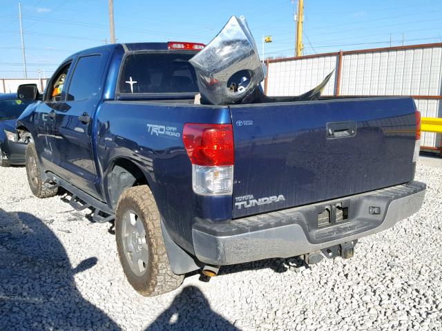 5TFEM5F12BX033213 - 2011 TOYOTA TUNDRA CRE BLUE photo 3