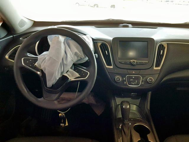 1G1ZB5ST2HF115464 - 2017 CHEVROLET MALIBU LS 银色 照片 9