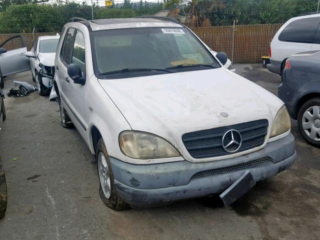 4JGAB54E4WA047189 - 1998 MERCEDES-BENZ ML 320 WHITE photo 1