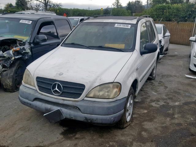 4JGAB54E4WA047189 - 1998 MERCEDES-BENZ ML 320 WHITE photo 2