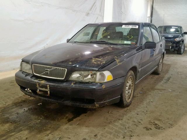 YV1LS5646W1451171 - 1998 VOLVO S70 GLT BLACK photo 2