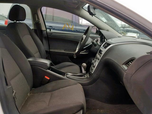 1G1ZH57B694205292 - 2009 CHEVROLET MALIBU 1LT WHITE photo 5