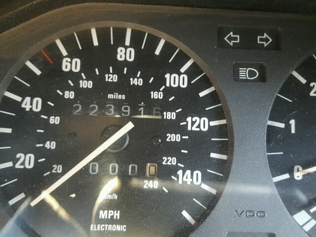 WBABB2313MEC25024 - 1991 BMW 325 IC AUT GREEN photo 8