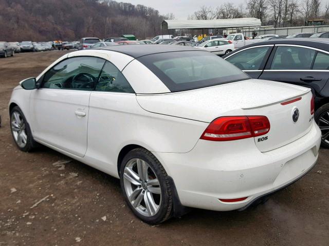 WVWFW8AH7EV003158 - 2014 VOLKSWAGEN EOS LUX Biały zdjęcie 3