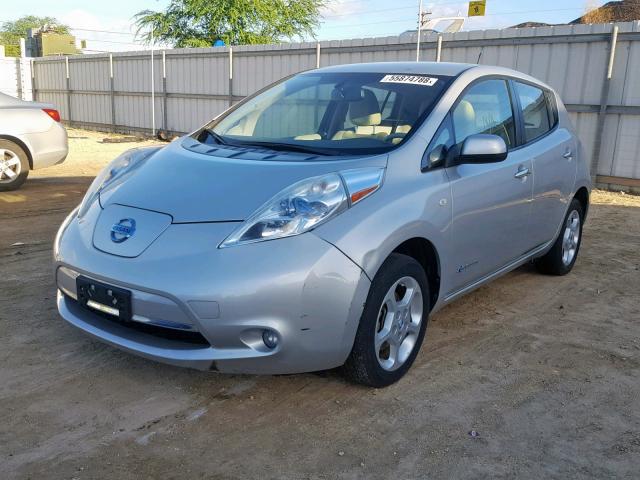 JN1AZ0CP1BT007921 - 2011 NISSAN LEAF SV SILVER photo 2