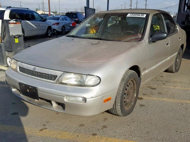 1N4BU31D6RC141558 - 1994 NISSAN ALTIMA XE GOLD photo 2