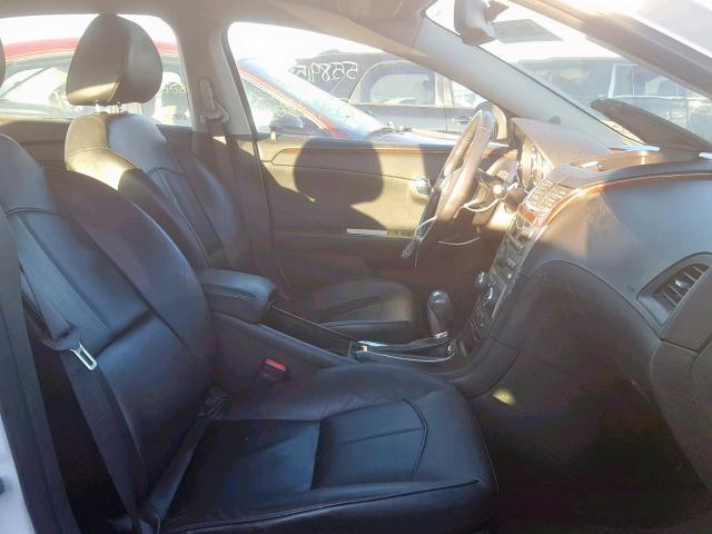 1G1ZE5EB6AF224512 - 2010 CHEVROLET MALIBU LTZ თეთრი ფოტო 5