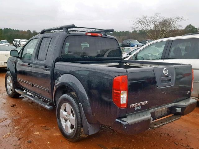 1N6AD07U55C417439 - 2005 NISSAN FRONTIER C BLACK photo 3