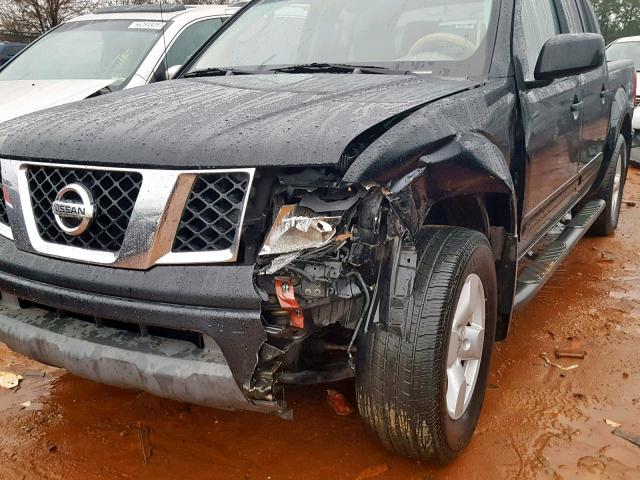 1N6AD07U55C417439 - 2005 NISSAN FRONTIER C BLACK photo 9