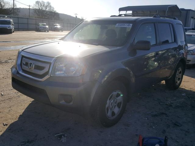 5FNYF3H26BB056926 - 2011 HONDA PILOT LX GRAY photo 2