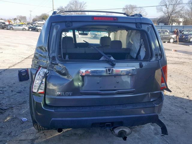 5FNYF3H26BB056926 - 2011 HONDA PILOT LX GRAY photo 9