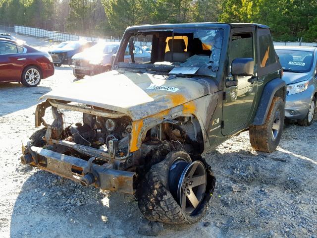 1J4FA24118L624867 - 2008 JEEP WRANGLER X GREEN photo 2