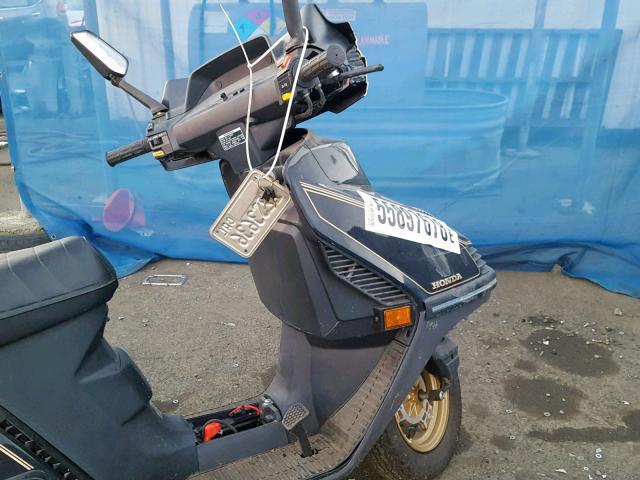 JH2MF0117HK201330 - 1987 HONDA CH250 BLACK photo 5