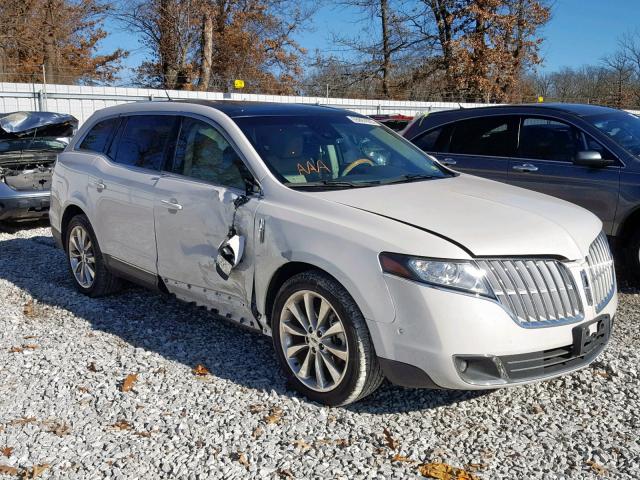 2LMHJ5AT9BBJ50289 - 2011 LINCOLN MKT WHITE photo 1