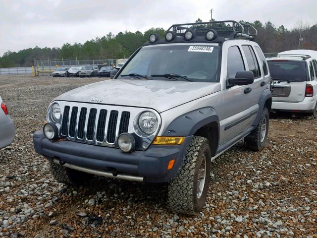 1J4GK38K55W576729 - 2005 JEEP LIBERTY RE SILVER photo 2