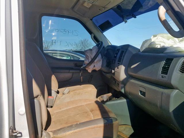 1N6BF0KY6CN111599 - 2012 NISSAN NV 1500 SILVER photo 5