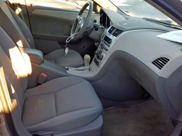 1G1ZG57B58F161842 - 2008 CHEVROLET MALIBU LS Gümüş foto 5