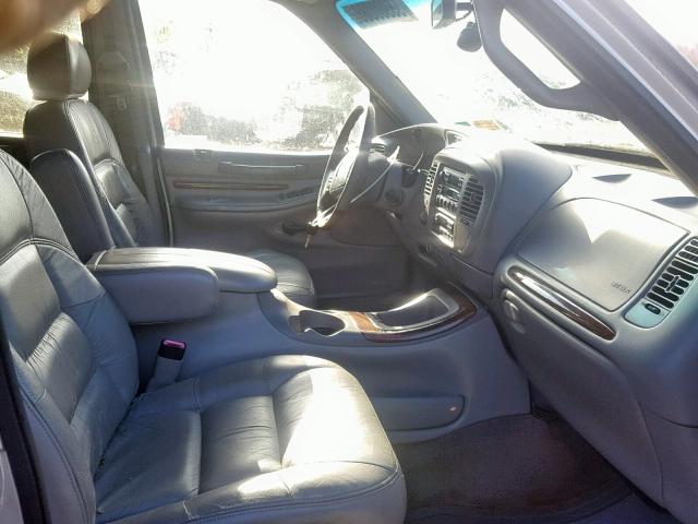5LMPU28L8WLJ34090 - 1998 LINCOLN NAVIGATOR GRAY photo 5