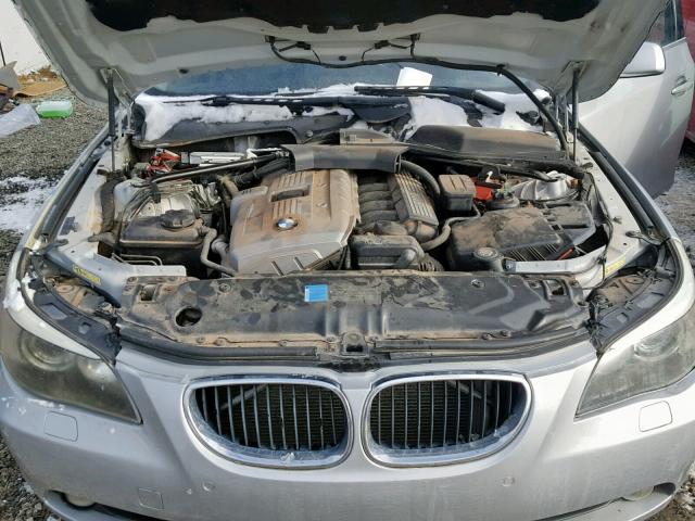 WBANN73596CN01772 - 2006 BMW 530 XIT SILVER photo 7