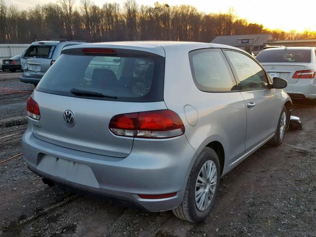WVWBB7AJ6DW005449 - 2013 VOLKSWAGEN GOLF 银色 照片 4