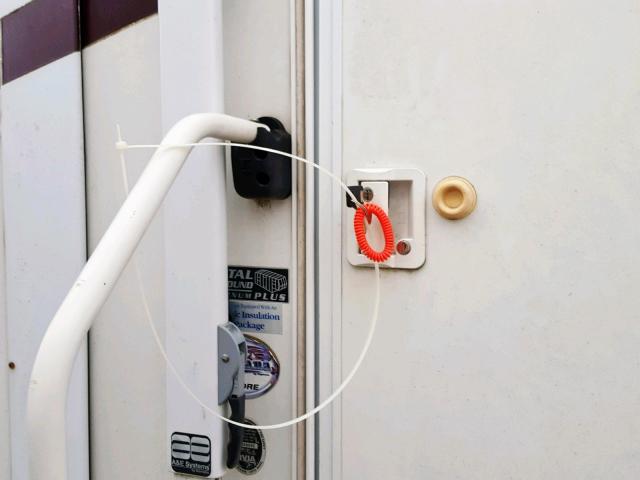 4YDF3602574701008 - 2007 KEYSTONE MONTANA WHITE photo 5