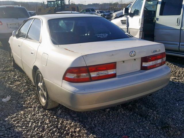 JT8BF28G315110452 - 2001 LEXUS ES 300 WHITE photo 3