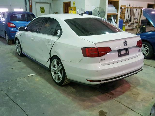 3VW4S7AJ1GM321433 - 2016 VOLKSWAGEN JETTA GLI WHITE photo 3