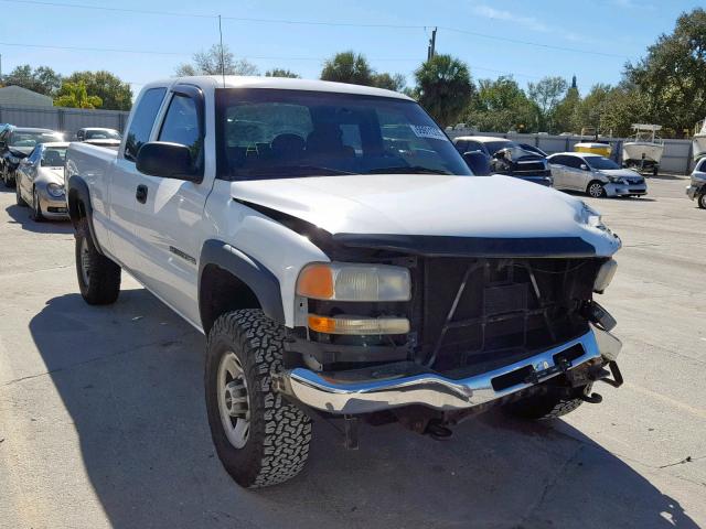 1GTHC29U77E179677 - 2007 GMC SIERRA C25 WHITE photo 1