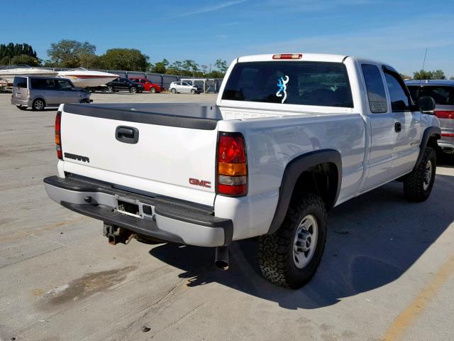 1GTHC29U77E179677 - 2007 GMC SIERRA C25 WHITE photo 4