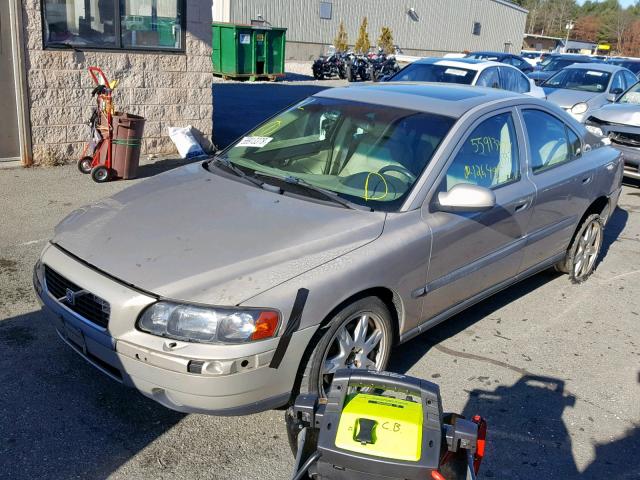 YV1RH58D422185806 - 2002 VOLVO S60 2.5T BEIGE photo 2