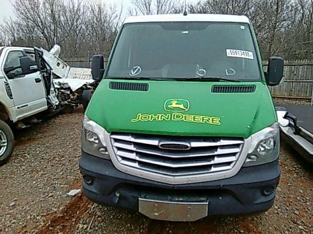 WDYPE7DC7E5934846 - 2014 FREIGHTLINER SPRINTER 2 GREEN photo 9