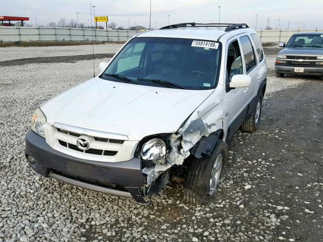 4F2YZ96135KM51822 - 2005 MAZDA TRIBUTE S WHITE photo 2