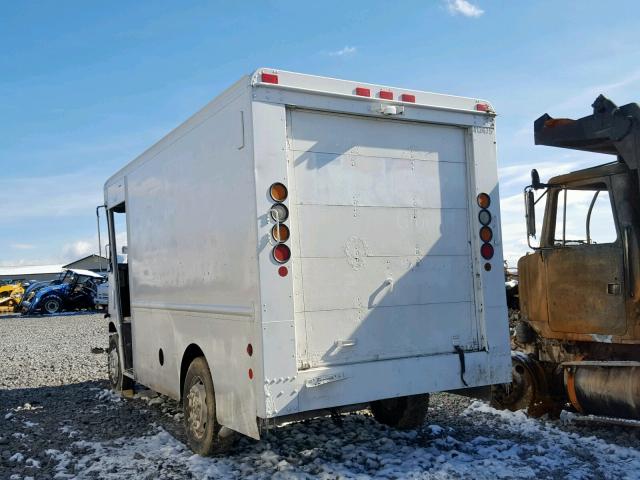 4UZAANCP74CL85340 - 2004 FREIGHTLINER CHASSIS M WHITE photo 3