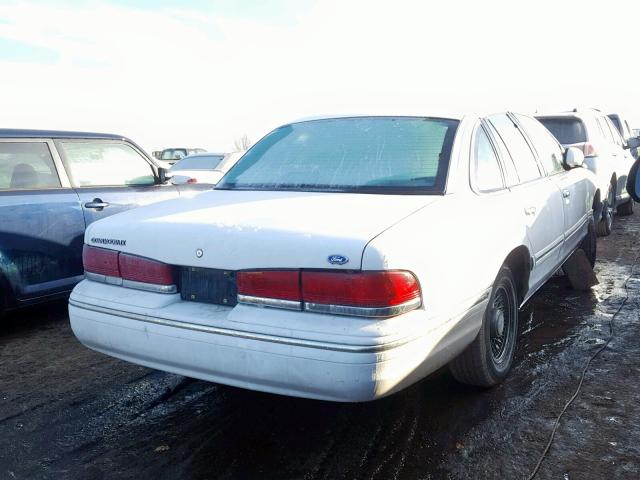 2FALP74W6VX127964 - 1997 FORD CROWN VICT WHITE photo 4