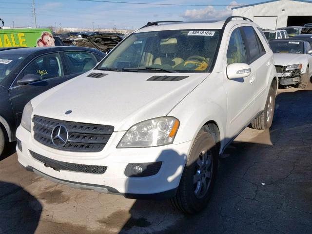 4JGBB86E26A065662 - 2006 MERCEDES-BENZ ML 350 WHITE photo 2