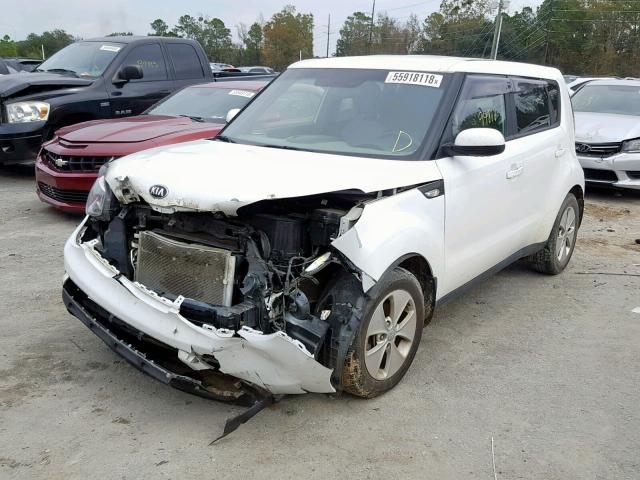 KNDJN2A26E7011682 - 2014 KIA SOUL WHITE photo 2