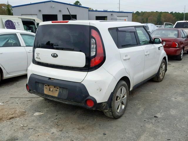 KNDJN2A26E7011682 - 2014 KIA SOUL WHITE photo 4