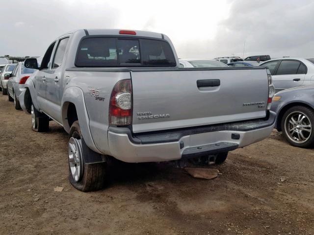 3TMJU4GN2DM143715 - 2013 TOYOTA TACOMA DOU SILVER photo 3