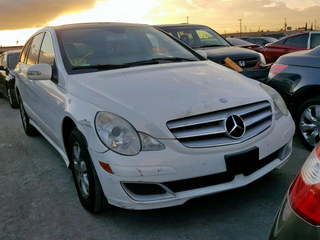 4JGCB65E27A049943 - 2007 MERCEDES-BENZ R 350 WHITE photo 2