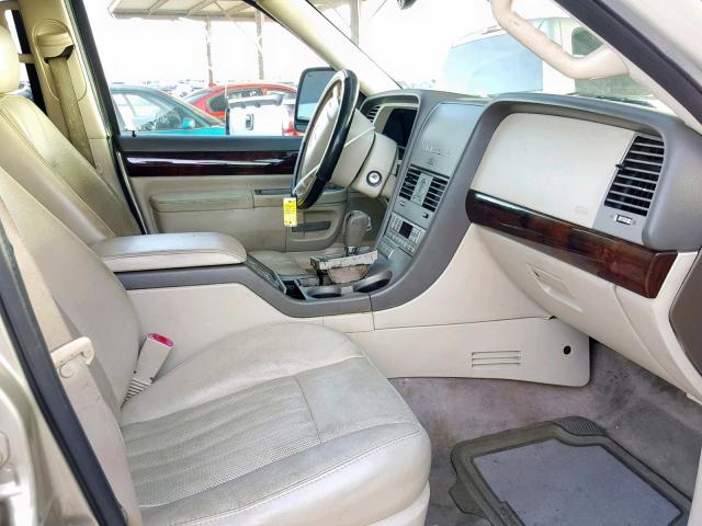5LMEU68H74ZJ13624 - 2004 LINCOLN AVIATOR 金色 照片 5