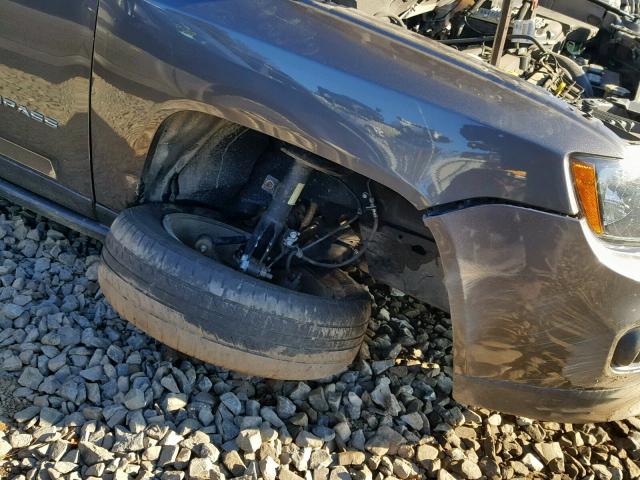 1C4NJCBAXGD621601 - 2016 JEEP COMPASS SP 石墨色 照片 9