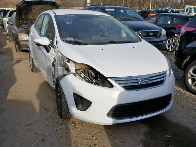 3FADP4BJ1DM131599 - 2013 FORD FIESTA SE WHITE photo 1