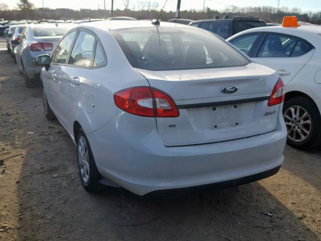 3FADP4BJ1DM131599 - 2013 FORD FIESTA SE WHITE photo 3