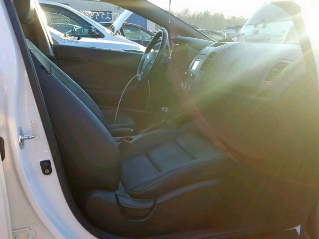 KNAFZ4A88F5355423 - 2015 KIA FORTE EX WHITE photo 5