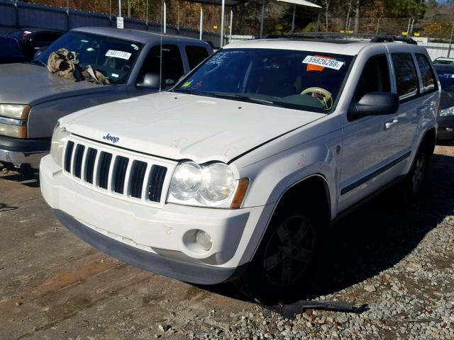 1J8HR48P17C684138 - 2007 JEEP GRAND CHER WHITE photo 2