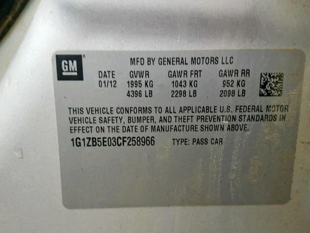 1G1ZB5E03CF258966 - 2012 CHEVROLET MALIBU LS ვერცხლისფერი ფოტო 10