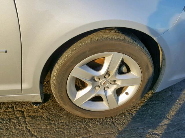 1G1ZA5E0XCF395437 - 2012 CHEVROLET MALIBU LS 银色 照片 9