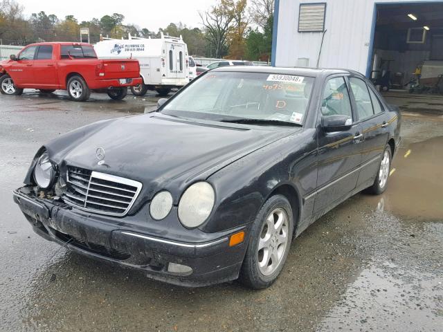 WDBJF65J82B407576 - 2002 MERCEDES-BENZ E 320 BLACK photo 2