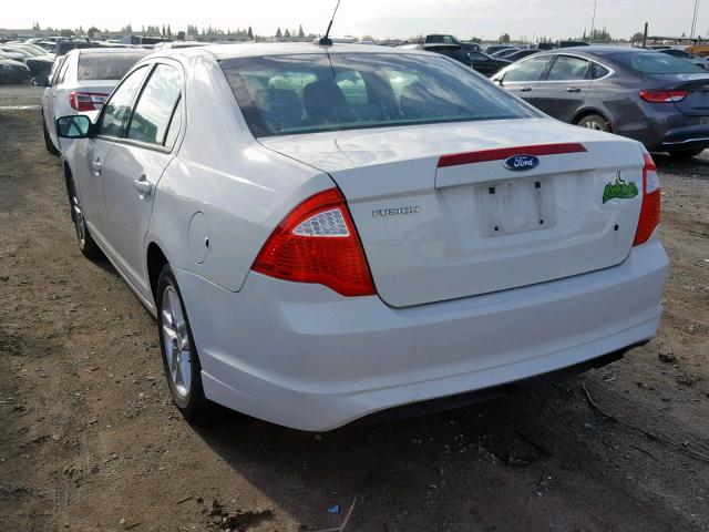 3FAHP0GA8BR343953 - 2011 FORD FUSION S WHITE photo 3