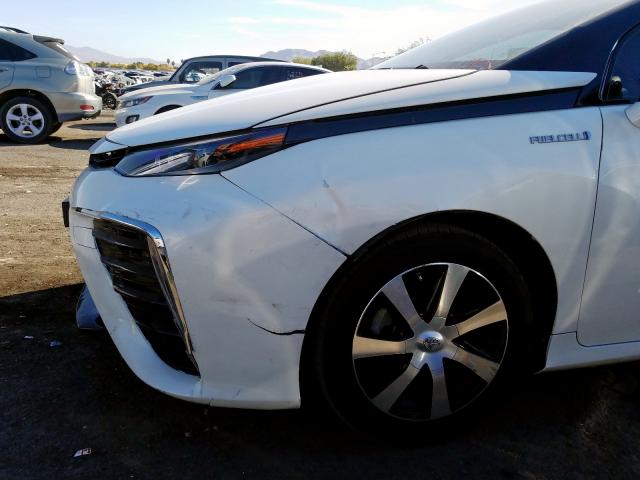 JTDBVRBD0HA002724 - 2017 TOYOTA MIRAI WHITE photo 9